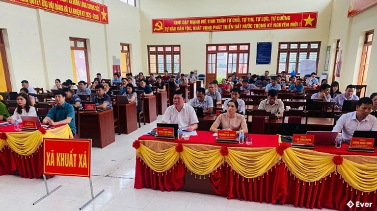 Ủy ban nhân dân xã Khuất Xá