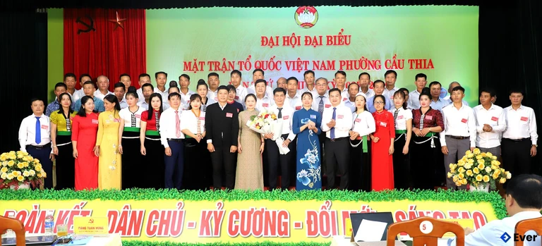 Ủy viên Ủy ban Mặt trận Tổ quốc Việt Nam phường Cầu Thia khoá I