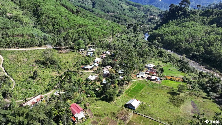 Việc sắp xếp dân cư gắn với đồng bộ hạ tầng ở Trà Leng được quan tâm, đầu tư