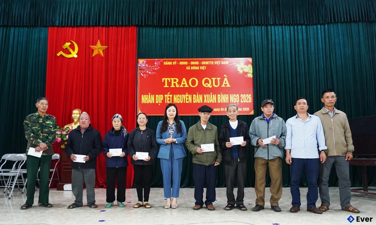 Xã Đồng Việt trao quà dịp tết nguyên đán xuân Bính Ngọ 2026