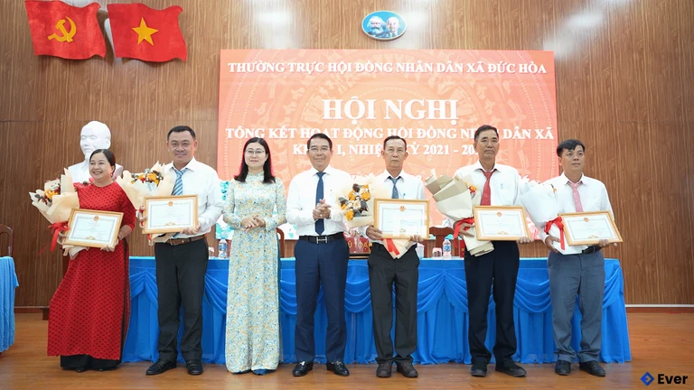 Xã Đức Hòa tổ chức hội nghị tổng kết hoạt động hội đồng nhân dân xã