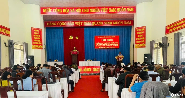 Xã Ea Knuếc họp bàn và khởi động chiến dịch số hóa đất đai trong địa bàn khu vực