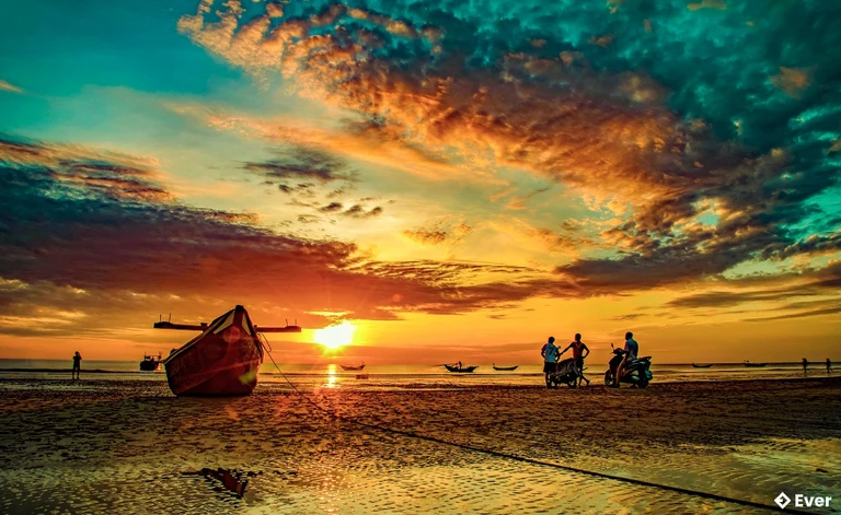 Xã Kỳ Anh có bờ biển đẹp, hải sản phong phú, nhiều tiềm năng phát triển du lịch