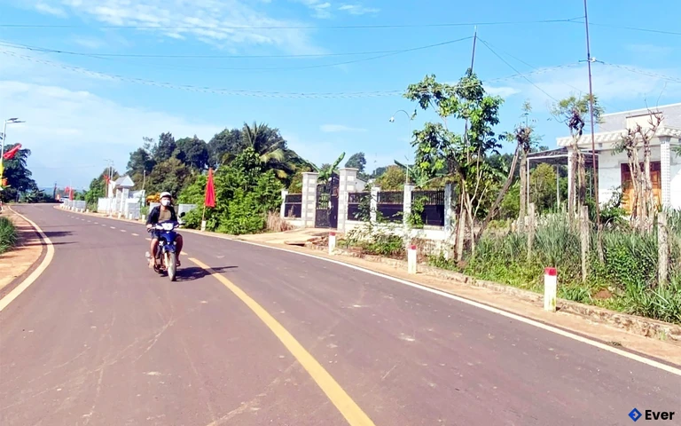 Xã Lộc Quang chú trọng nâng cấp đường liên xã và mở rộng nhằm cải thiện khả năng kết nối trong khu vực