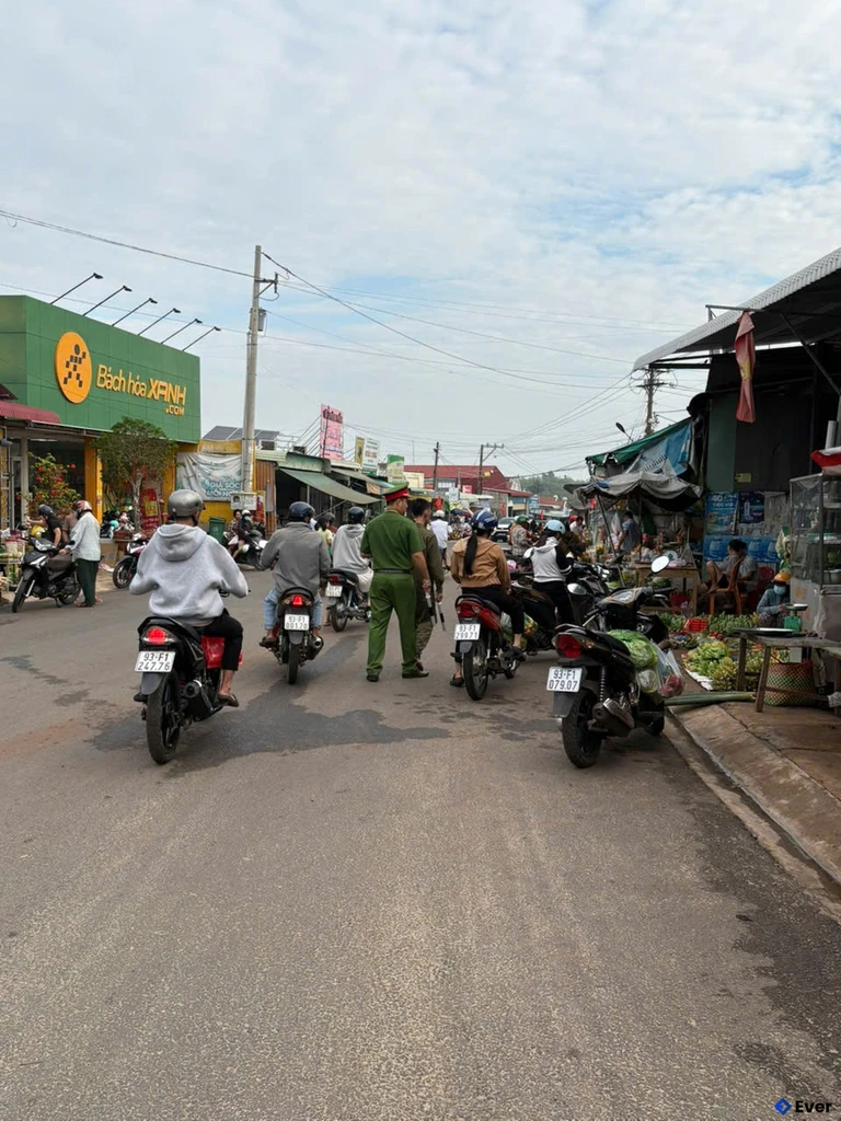 Xã Lộc Tấn chú trọng mở rộng và nâng cấp các tuyến đường liên xã
