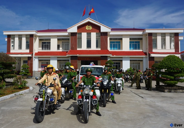 Xã Ngọc Hiển phát động chiến dịch ra quân cao điểm