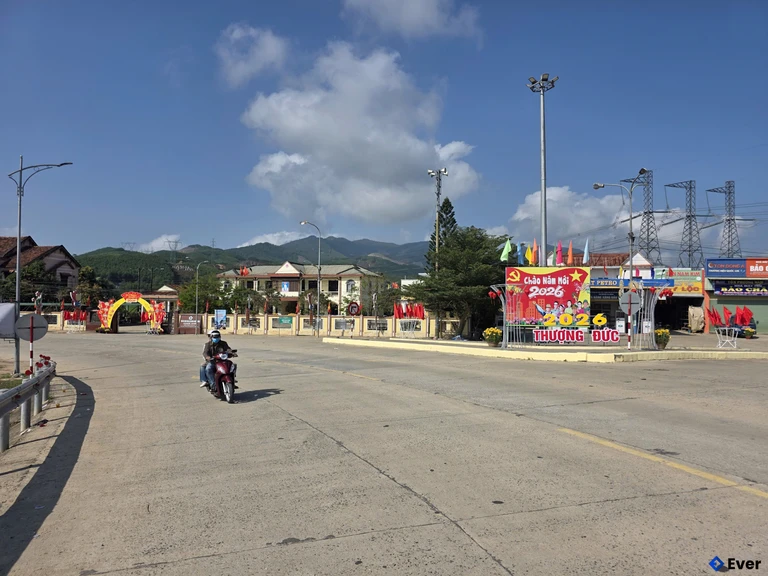 Xã Thượng Đức tập trung đẩy mạnh phát triển thương mại dịch vụ