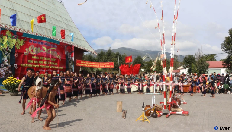 Xã Tơ Tung bảo tồn và phát huy các giá trị văn hóa truyền thống, nhất là văn hóa cồng chiêng