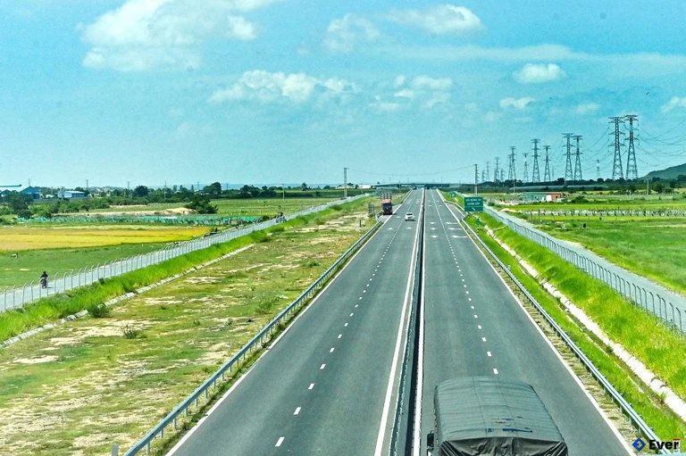 Xã Vĩnh Hảo chú trọng đầu tư giao thông và các công trình kinh tế trọng điểm