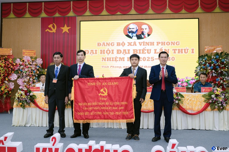 Xã Vĩnh Phong tổ chức đại hội đại biểu lần thứ I, nhiệm kỳ 2025 - 2030