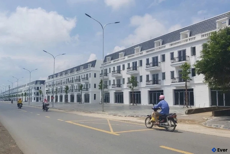 Xã Yên Thủy tập trung xây dựng và phát triển kết cấu hạ tầng đồng bộ, văn minh