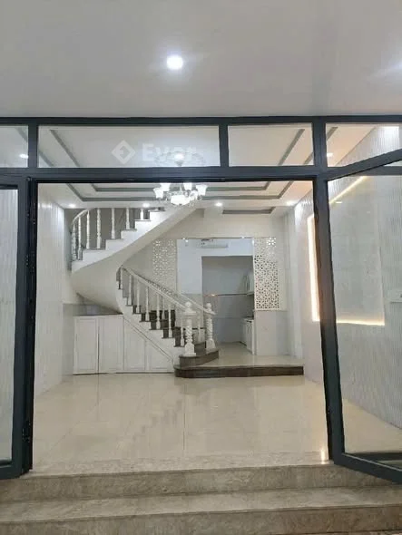 CHỦ GIẢM NGAY 1 TỶ – BÁN GẤP NHÀ MẶT TIỀN ĐƯỜNG NHỰA 8M, GẦN CÔNG VIÊN LÀNG HOA GÒ VẤP