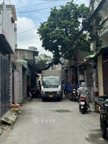 CHO THUÊ NHÀ HẺM OTO THÔNG – DƯƠNG ĐỨC HIỀN, Q. TÂN PHÚ