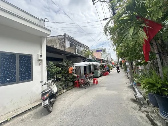 Bán nhà mặt tiền kinh doanh – đường Lê Lợi, khu Trung Chánh, Hóc Môn – giá chỉ 4,36 tỷ TL