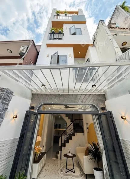 Bán nhà khu VIP Nguyễn Đình Chính, phường 11, quận Phú Nhuận – 4 tầng, nở hậu 6m – giá hơn 6 tỷ TL