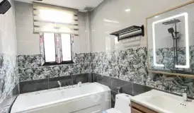 NHÀ HẺM XE HƠI BÙI ĐÌNH TUÝ – 4 TẦNG – DIỆN TÍCH SỬ DỤNG 160M² – 3 PHÒNG – GIÁ 7.X TỶ (CÒN THƯƠNG LƯỢNG)