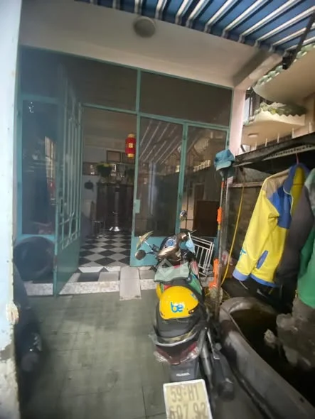 Trung Tâm Quận 5 - Nhà 4 Tầng chỉ hơn 8₫Trung Tâm Quận 5 - Nhà 4 Tầng chỉ hơn 8₫ĐC: Trần Bình Trọng