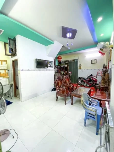 NHÀ ĐẸP BÀU CÁT – TÂN BÌNH5x12m – Hẻm 6m ô tô đỗ cửa – Giá chỉ 6.89 tỷ.