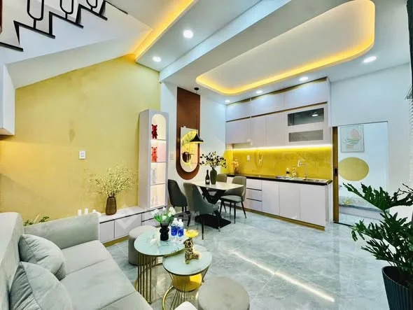 NHÀ ĐẸP HXH ĐẬU CỬA NGAY CHỢ HOÀNG HOA THÁM PHÚ NHUẬN.