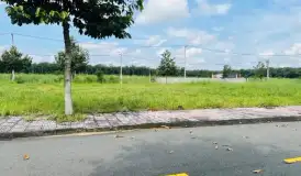 ANH KHÁCH CẦN TIỀN BÁN GẤP LÔ ĐẤT PHƯỜNG LONG NGUYÊN, TPHCM Giá: 890tr . Xuống tiền lời liền. SỔ SẴN