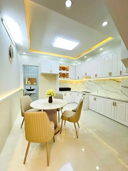 Vị trí đẹp ngay trung tâm Q11, trục Nguyễn Thị Nhỏ – Lê Đại Hành – Âu Cơ, gần chợ, trường học, Đầm S