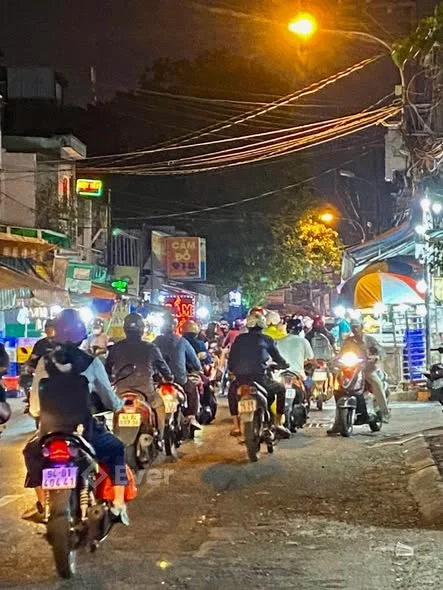 BÁN NHÀ AN DƯƠNG VƯƠNG, BÌNH TÂN – 4x8M – NHÀ ĐÚC 1 TẤM – ĐANG CHO THUÊ 10 TRIỆU/THÁNG – GIÁ CHỈ 2,15 TỶ (THƯƠNG LƯỢNG)