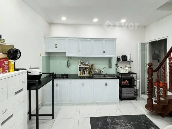 Bán gấp căn nhà siêu rộng siêu đẹp : Vị trí : hẻm 138 Nguyễn Duy Cung P12 GV