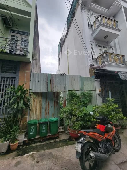 Bán lô đất 2 mặt tiền trước sau 1/ đường Bình Thành phường Bình T