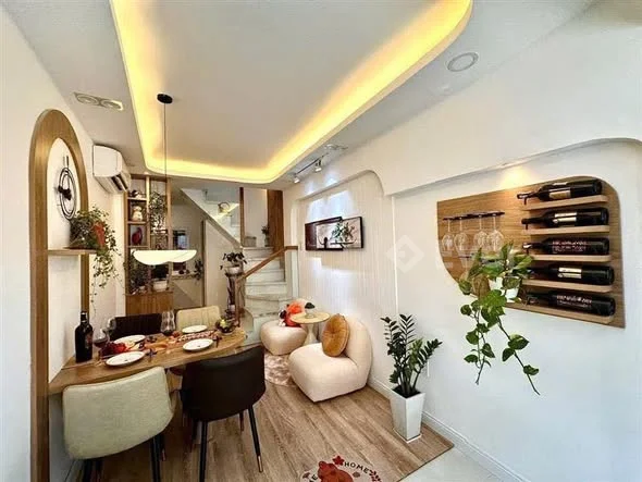 BÁN NHÀ HẺM KINH DOANH – LÊ TỰ TÀI, P.7, PHÚ NHUẬN – 20M² – 2 TẦNG – 2PN, 2WC – Ô TÔ ĐỖ CỬA – GIÁ CHỈ 4,1 TỶ (THƯƠNG LƯỢNG)