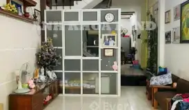 BÁN GẤP NHÀ 1 TRỆT 2 LẦU MẶT TIỀN ĐƯỜNG 26, PHƯỚC LONG A – 73.1M2 Nhà gồm: 4PN, 4WC, đang ở Vị trí đ