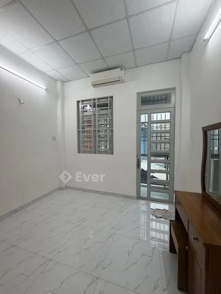 BÁN NHÀ ĐẸP VÀO Ở NGAY - ĐƯỜNG VĂN THÂN P8Q6 - 40M2 -- HẺM 3M5 -- GIÁ 4TỶ5 - BỚT LỘC - SỔ HỒNG RIÊN