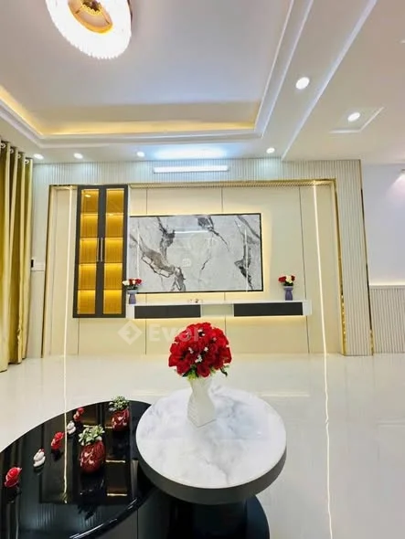 HOA NỞ SÁT VÁCH Q7 - HUỲNH TẤN PHÁT HẺM OTO TO BỰ SHR - HC ĐỦ NHỈNH 6 TỈ ( TL NHẸ )