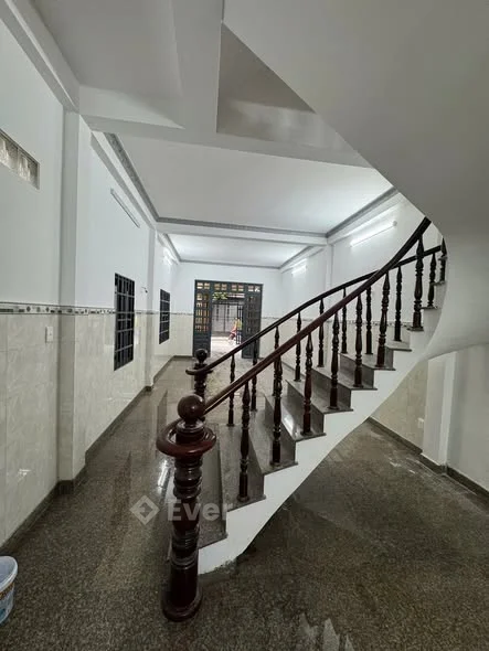 Bán Nhà hẻm nhựa 5m, 1 xẹc đường số 8 P. Linh Xuân, TP. Thủ Đức- Vị trí: Kế bên ĐHQG TP. HCM