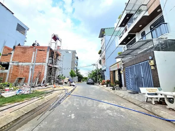 Chính Chủ Gửi Bán Lô Đất 1/ Bưng Ông Thoàn , Phú Hữu , Tp.Thủ Đức