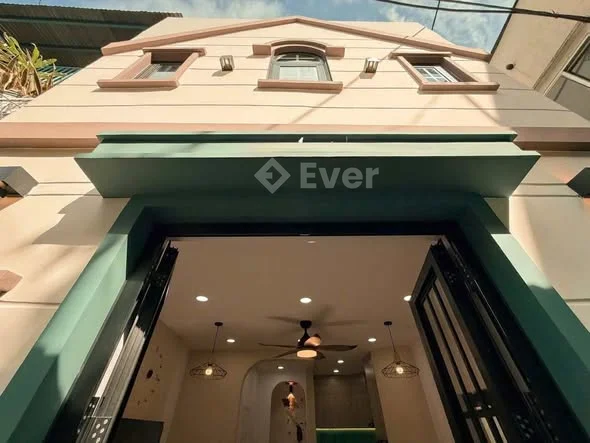 CẦN BÁN CĂN NHÀ HẺM 483/ LÊ VĂN SỸ Q3-