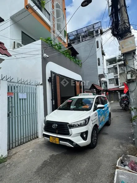 Sở hữu ngay tòa nhà 5 tầng mới 100% trung tâm Phan Huy Ích, Gò Vấp – sát