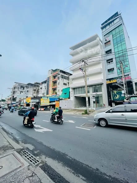 Nhà MT đường Xô Viết Nghệ Tĩnh, Phường 26, Quận Bình T