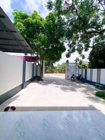 Chính chủ thanh lý gấpHưng Nhơn, Bình Chánh• Diện tích: 7m x 25m • Pháp lý: thổ cư 100%,