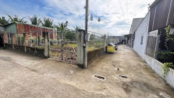 Bán 2 Lô Đất 1 Sẹc Đường Đỗ Văn Dậy Xã Tân Hiệp Cách Chợ Hóc Môn 2km Lô góc: 8 x17 Shr 153m2