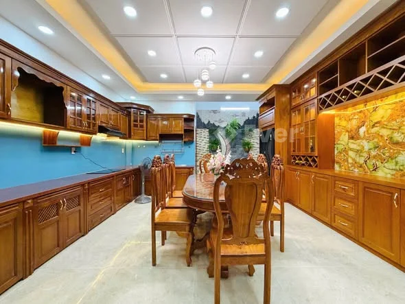 NHÀ PHỐ ĐẲNG CẤP MỘT TRỤC THÔNG- DT KHỦNG TIỆN KINH DOANH ĐA NGHÀNH NGHỀ