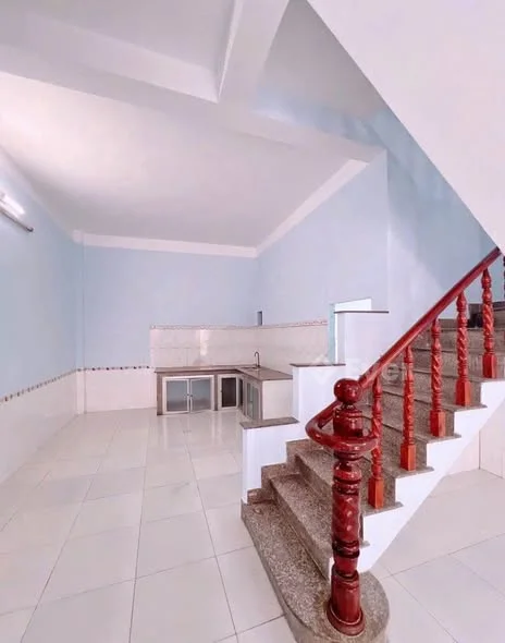 BÁN NHÀ LẦU TRỆT SỔ RIÊNG Vị trí đẹp – Đường bê tông 7m, khu dân cư an ninh