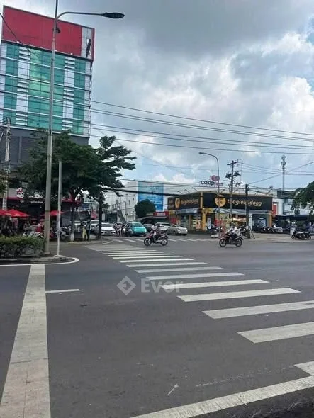 Nhà chị gái em cần bán căn nhà mặt tiền đường Phú Riềng Đỏ. (DT741)