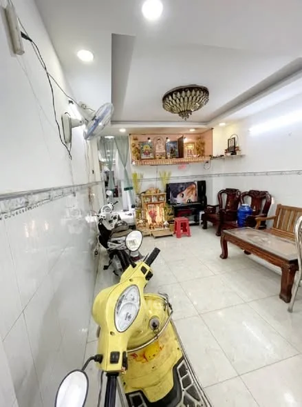 BÁN NHÀ DÂN TRÍ CAO – GẦN ĐẠI LỘ VÕ VĂN KIỆT – DIỆN TÍCH SỬ DỤNG 225m² – GIẢM GIÁ CÒN 6,95 TỶ