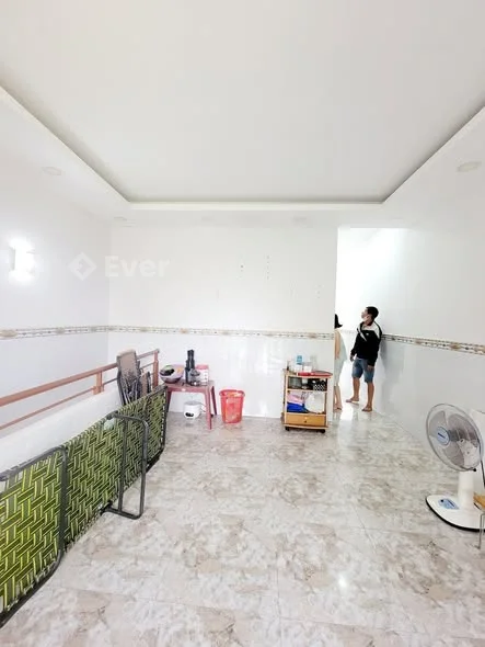 CHỈ 4.5 TỶ 103m²(8 x 13) HẺM XE TẢI SÁT VINHOMES – ĐANG CHIA 2 CĂN RIÊNG BIỆT –