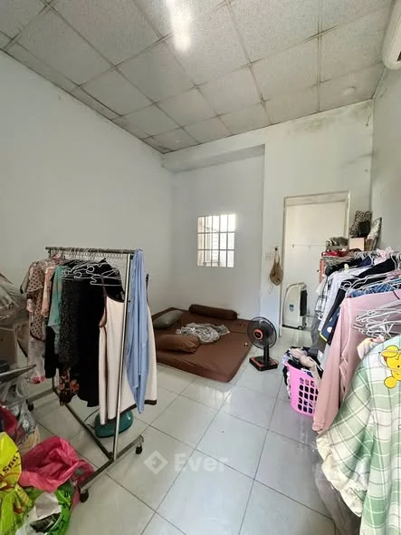 Chủ gửi bán nhà Bán nhà sát ngay chợ Đông Thạnh đối diện UBND xã Đông Thạnh.