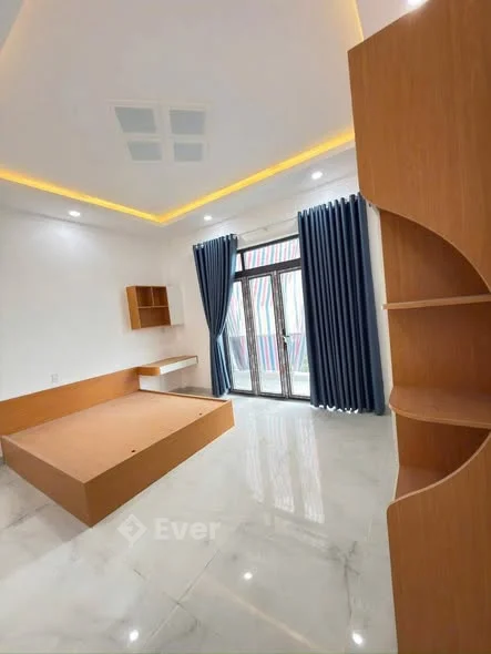 NHÀ 1 TRỆT 2 LẦU – GẦN SIÊU THỊ VINCOM, BIÊN HOÀ