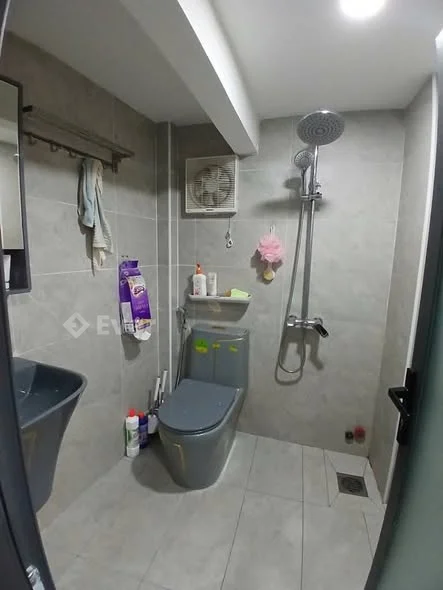 Ngay Trung Tâm Q11 - Trần Quý - Hẻm 4 m - 5 tầng -chỉ 6,9 tỷ TL