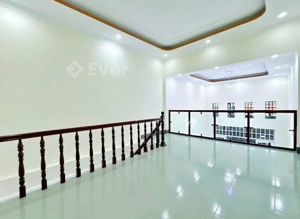 Bà Úc cần bán gấp nhà 1 trệt 1 gác lửng gần vòng xoay An Lạc