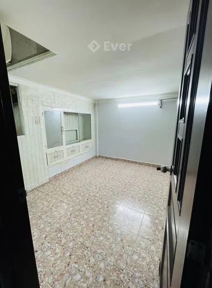 Nhà DT khủng gần 50M2 - hẻm xe hơi - 2tầng,3PN, 2WC