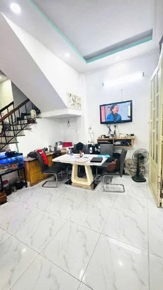 TRUNG TÂM Q11 – XÓM ĐẤT - NHÀ 3 TẦNG BTCT – NGANG 5.5M – HẺM 10M THÔNG – CHỈ 7.8 TỶ TL